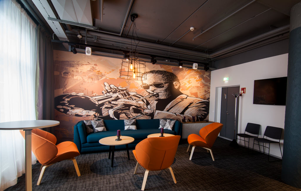 Photo by: Kalle Ketola
energus.kalle@gmail.com Meetingroom Jatsi, lounge